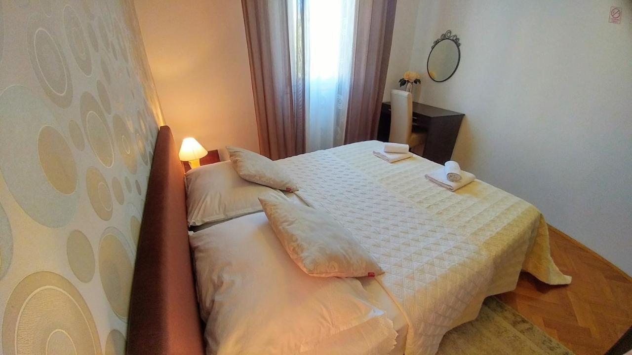 Apartment Deluxe Sea View Сплит Екстериор снимка