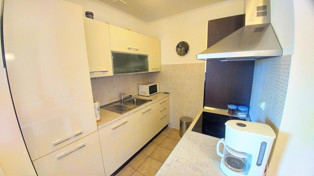 Apartment Deluxe Sea View Сплит Екстериор снимка