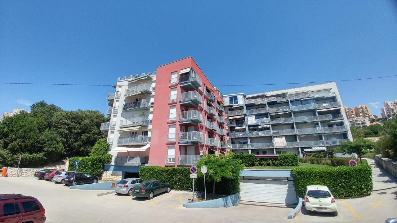 Apartment Deluxe Sea View Сплит Екстериор снимка