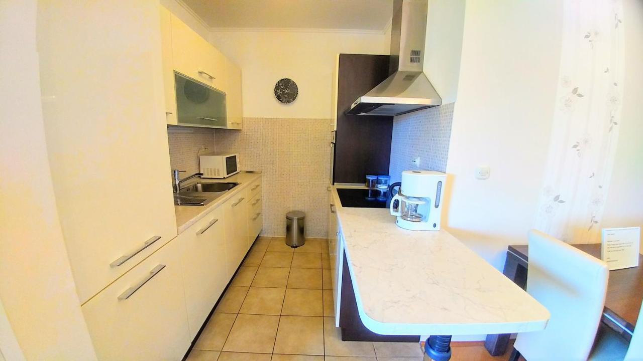 Apartment Deluxe Sea View Сплит Екстериор снимка